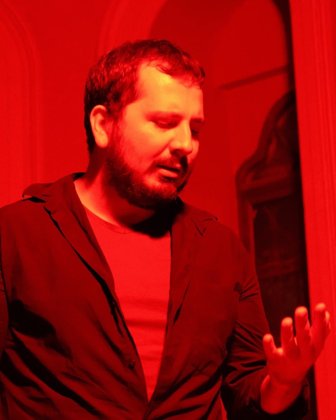 Darmaduman sahne fotoğrafı 5